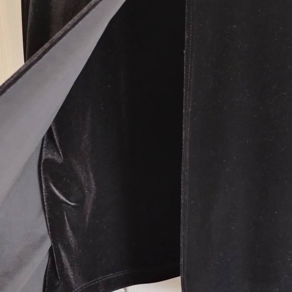 Notation Velvet Cardigan - Picture 8 of 11